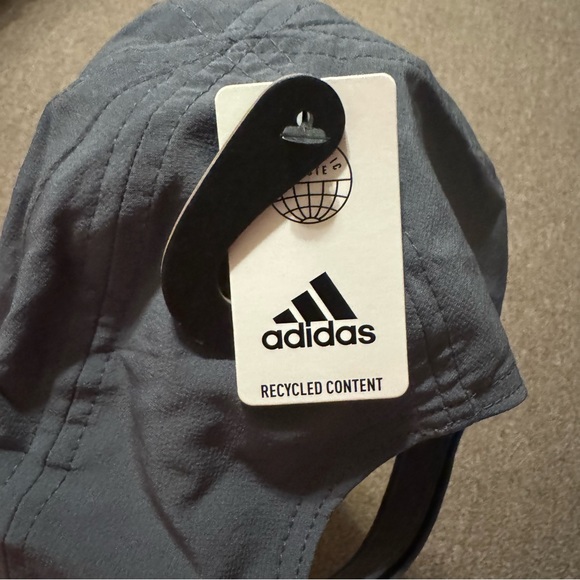 Adidas Cap - Picture 3 of 4
